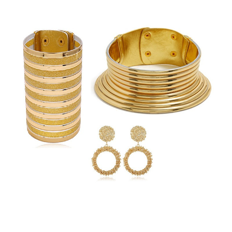 New Products Popular Jewelry Long Neck Ethnic Style Exaggerated Personality Metal Collar